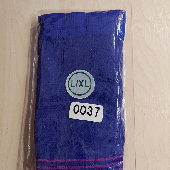 1 pair of Multicolored Compression Socks.  Size L.  # 0037 - Picture 3 of 4